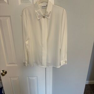 Koret Classic White Blouse